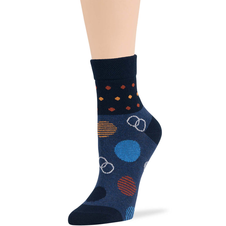 Women's dark navy and indigo blue polka dot and stripe quarter socks for diabetics, breathable and seamless, 4 pack.